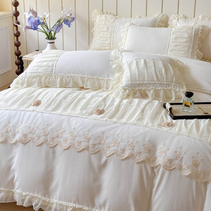 91家纺网 家纺一手货源 找家纺 狂想家 2025高定蕾丝糯小棉安妮系列四件套 奶昔白