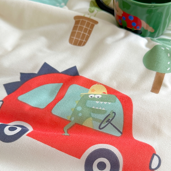 91家纺网 家纺一手货源 找家纺 麦伦家居 2025新款云柔针织棉大豆夏凉被 汽车恐龙