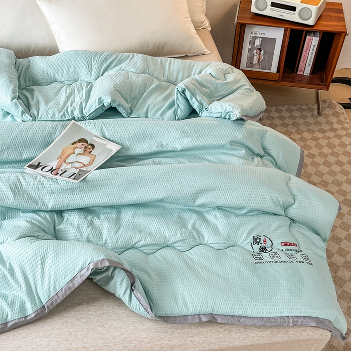 91家纺网 家纺一手货源 找家纺 百花王2025新款泡泡棉纯色简约升级款大豆被子被芯 原棉大豆被泡泡升级款 -墨绿色
