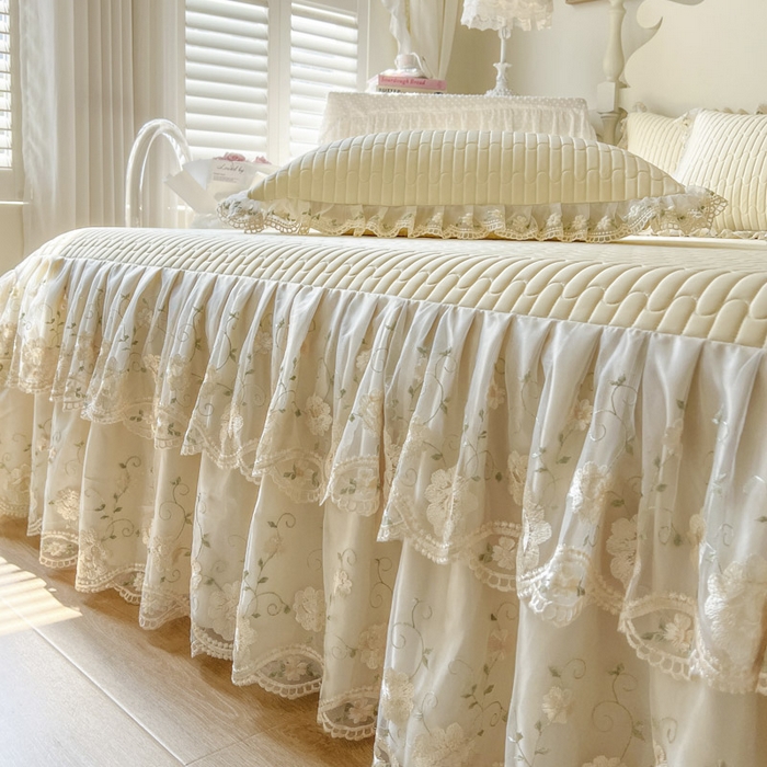 91家纺网 家纺一手货源 找家纺 恋尚 2025新款乳胶凉感床笠裙-甜朵【控价170起】 甜朵-奶黄