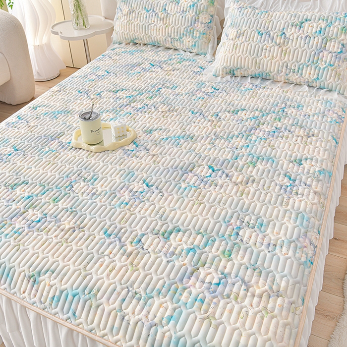 91家纺网 家纺一手货源 找家纺 （总）畅畅家纺 2025新款夏季凉感丝印花足球花凉席夏被夏凉被空调被四件套