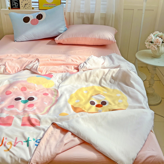 91家纺网 家纺一手货源 找家纺 海岛哥哥 2025新款水洗棉大版卡通夏被 小小甜甜圈