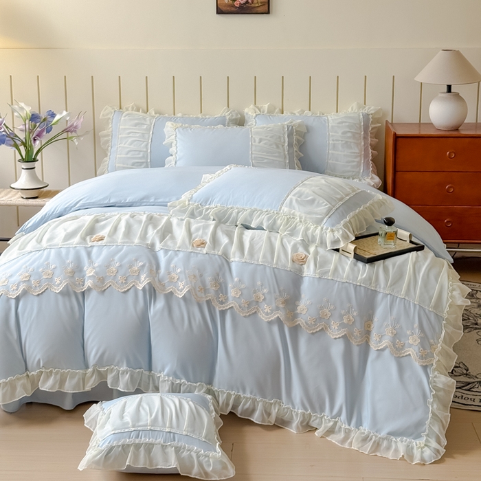 91家纺网 家纺一手货源 找家纺 狂想家 2025高定蕾丝糯小棉安妮系列四件套 晴空兰