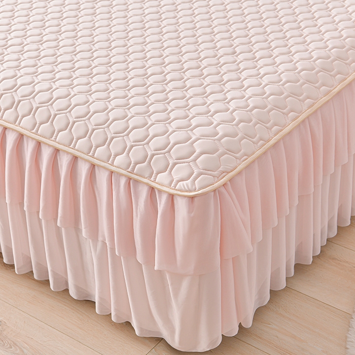 91家纺网 家纺一手货源 找家纺 畅畅家纺 2025新款夏季凉感丝足球花纯色凉席夏被四件套 足球花-香妃粉