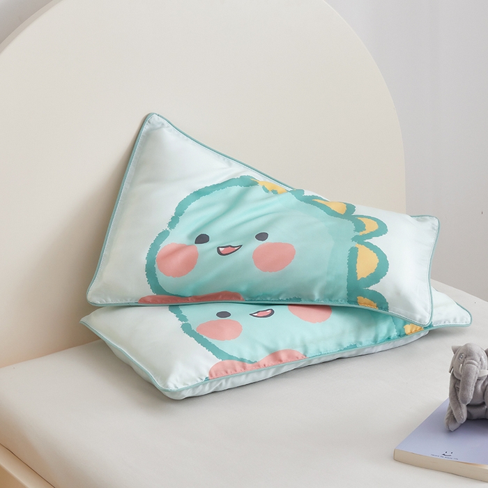 91家纺网 家纺一手货源 找家纺 荷马之梦  2025新款系列——A类60s原创手绘卡通儿童枕套 微笑恐龙