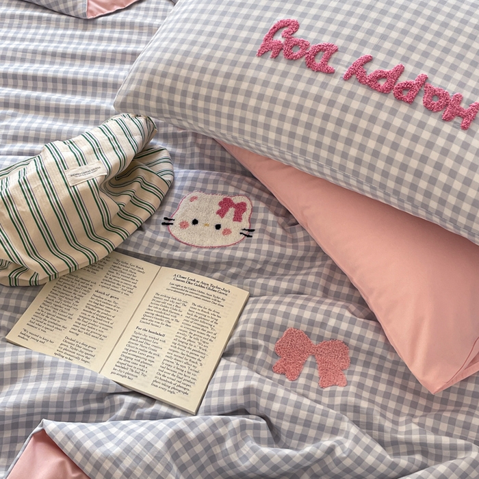 91家纺网 家纺一手货源 找家纺 红嘴企鹅2025新款毛巾绣空调被四件套 夏被-蓝格小猫