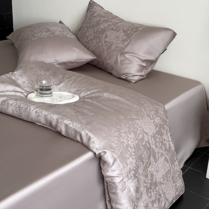 91家纺网 家纺一手货源 找家纺 鹿班家居 2025年夏季60S莱赛尔提花夏被系列-原野【标准会员-20元】 原野-豆沙