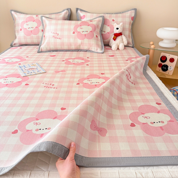 91家纺网 家纺一手货源 找家纺 典曼家纺 2025春夏新款250D冰丝宽边圆网冰丝凉席席子 花开狗狗