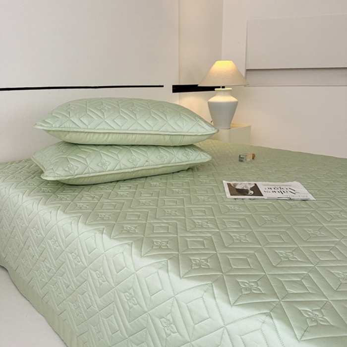 91家纺网 家纺一手货源 找家纺 （总）云雀  2025新款舒适莱赛尔天丝夹棉床盖