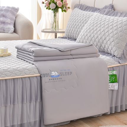 畅畅家纺 2025新款夏季凉感丝足球花纯色凉席夏被四件套 足球花-陨石灰