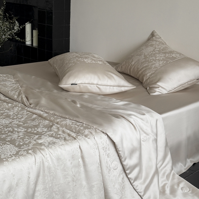 91家纺网 家纺一手货源 找家纺 鹿班家居 2025年夏季60S莱赛尔提花夏被系列-原野【标准会员-20元】 原野-香槟