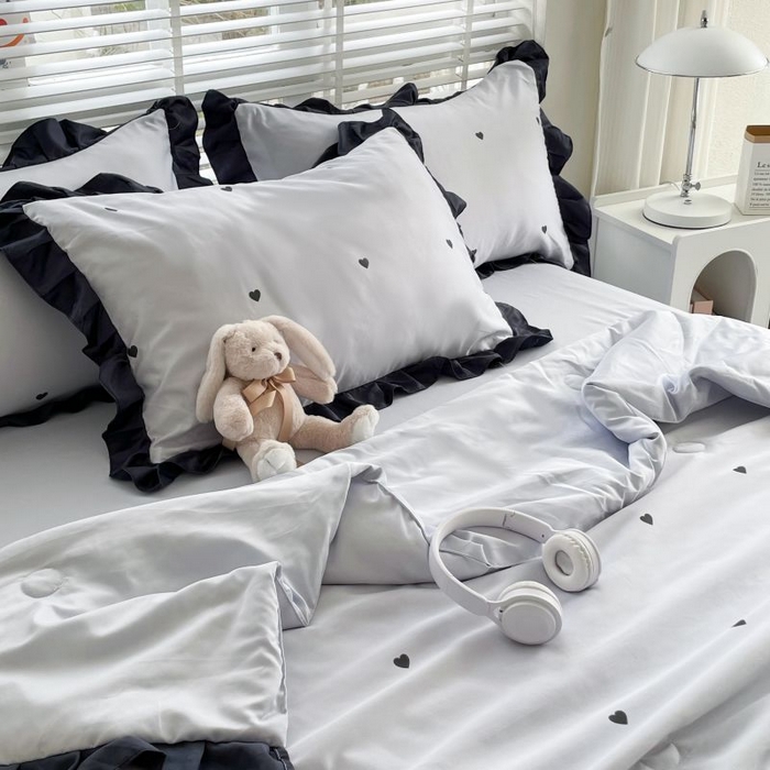 91家纺网 家纺一手货源 找家纺 绣女坊  2025新款水洗天丝夏被四件套 银色爱心