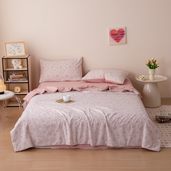 91家纺网 家纺一手货源 找家纺 南北家居 2025新款针织棉双层纱夏被四件套 樱落