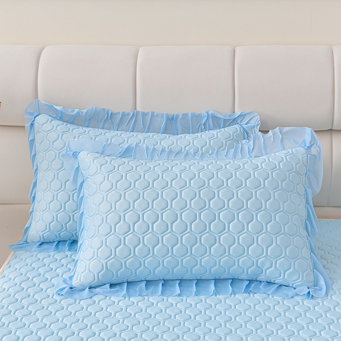 91家纺网 家纺一手货源 找家纺 畅畅家纺 2025新款夏季凉感丝足球花纯色凉席夏被四件套 足球花-天蓝