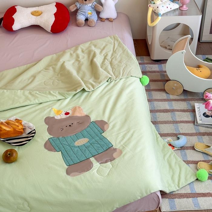 91家纺网 家纺一手货源 找家纺 喜多兔2025新款高精密人字棉贴布绣奶里奶气夏被夏凉被 绿色奶气小猫