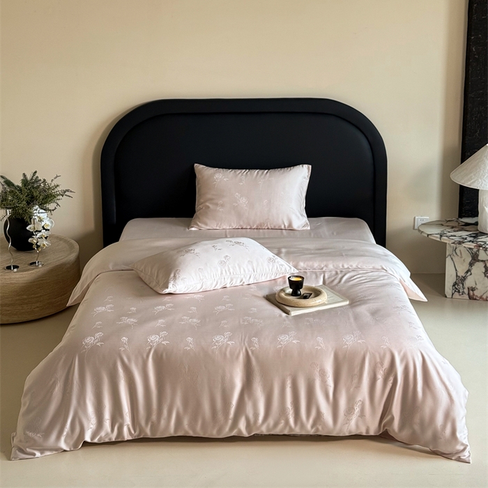 91家纺网 家纺一手货源 找家纺 FORTWO2025新款60支兰精天丝浮雕提花四件套		 白茶