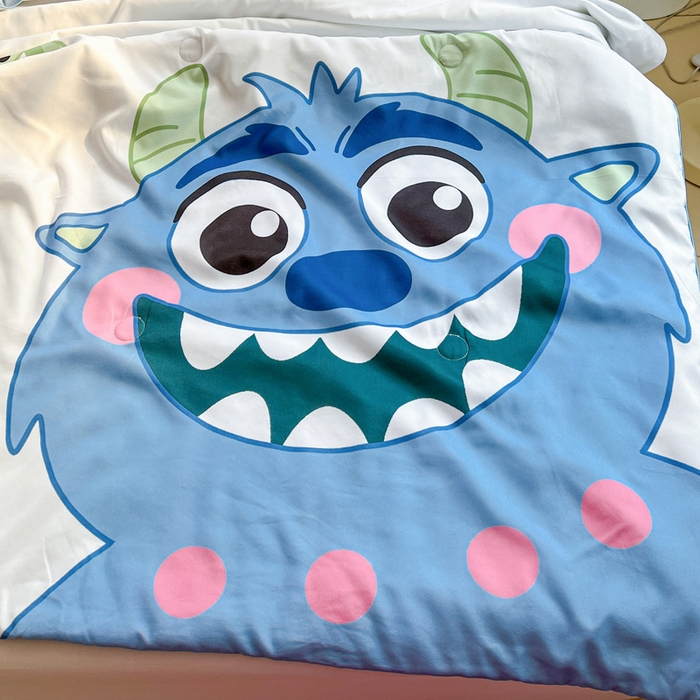 91家纺网 家纺一手货源 找家纺 海岛哥哥 2025新款水洗棉大版卡通夏被 可爱小怪兽