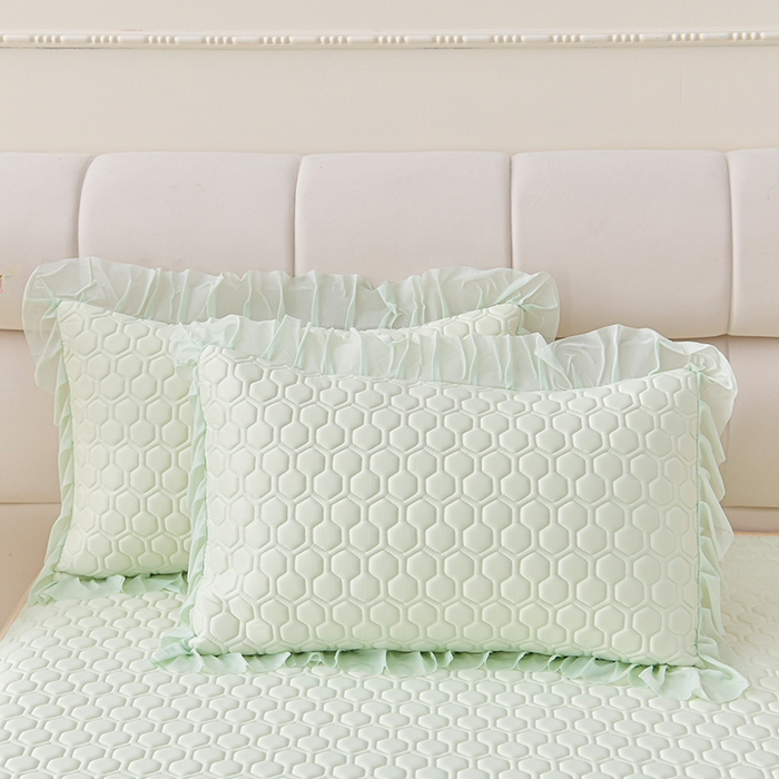 91家纺网 家纺一手货源 找家纺 畅畅家纺 2025新款夏季凉感丝足球花纯色凉席夏被四件套 足球花-清新绿