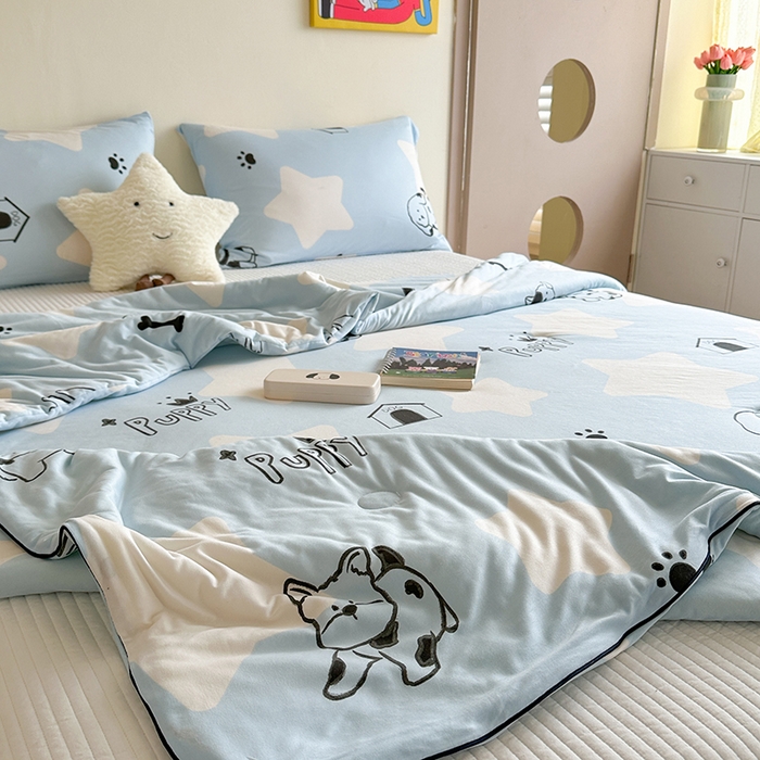 91家纺网 家纺一手货源 找家纺 麦伦家居 2025新款云柔针织棉大豆夏凉被 萌犬蓝