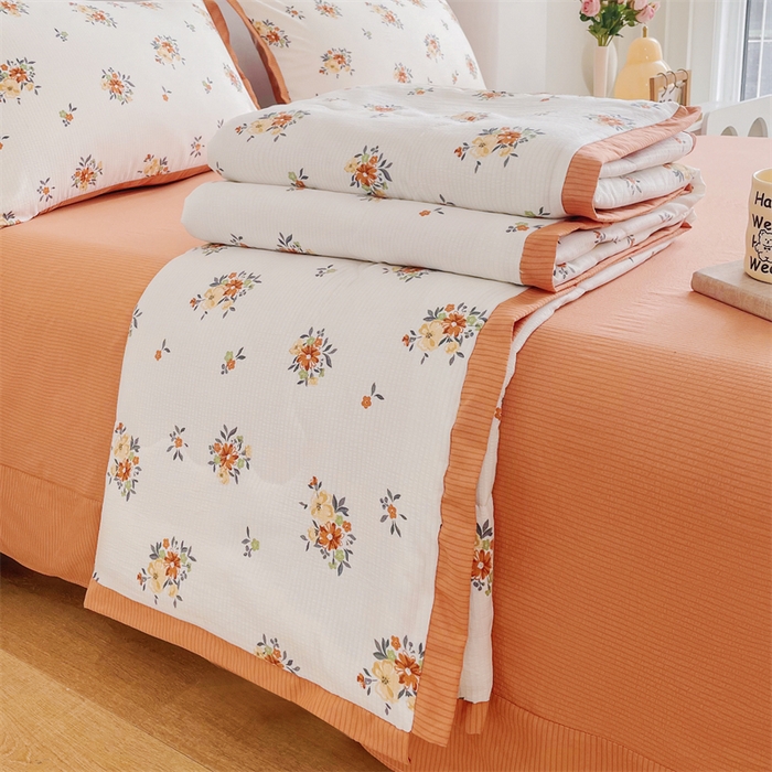 91家纺网 家纺一手货源 找家纺 南北家居 2025新款亲肤泡泡棉提花夏被 夕颜花簇