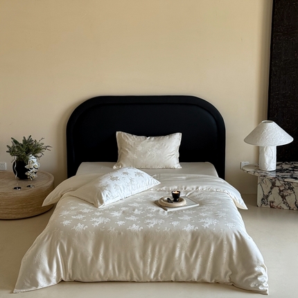 91家纺网 家纺一手货源 找家纺 FORTWO2025新款60支兰精天丝浮雕提花四件套		 仙本娜