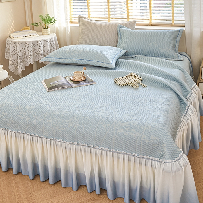 91家纺网 家纺一手货源 找家纺 桂雅居 2025春夏新款高分子凉席三件套床裙款 天空蓝