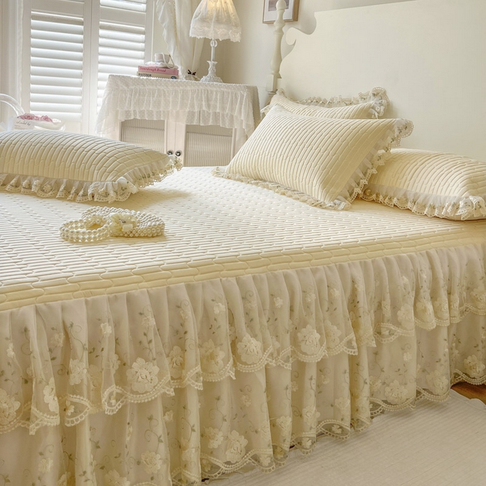 91家纺网 家纺一手货源 找家纺 恋尚 2025新款乳胶凉感床笠裙-甜朵【控价170起】 甜朵-奶黄