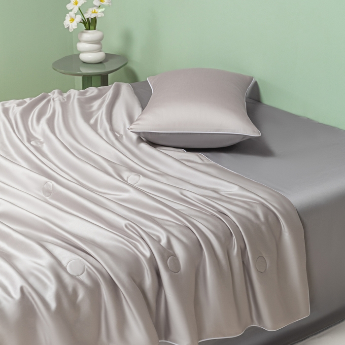 91家纺网 家纺一手货源 找家纺 爱彼家纺 2025夏季新款麻绳款冰丝夏被夏凉被空调被四件套-风格一 麻绳款夏被-青灰+高级灰