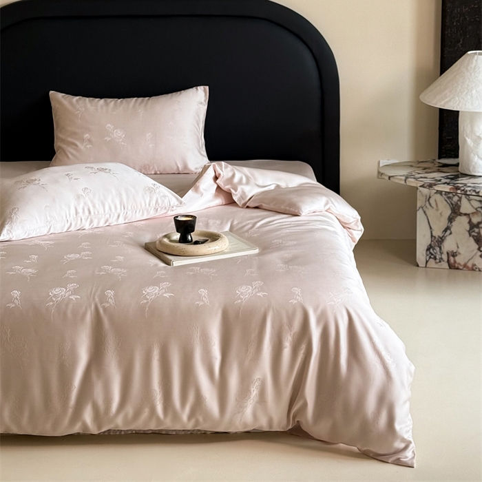 91家纺网 家纺一手货源 找家纺 FORTWO2025新款60支兰精天丝浮雕提花四件套		 白茶