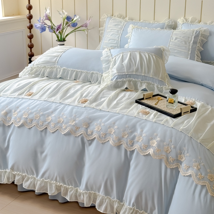 91家纺网 家纺一手货源 找家纺 狂想家 2025高定蕾丝糯小棉安妮系列四件套 晴空兰