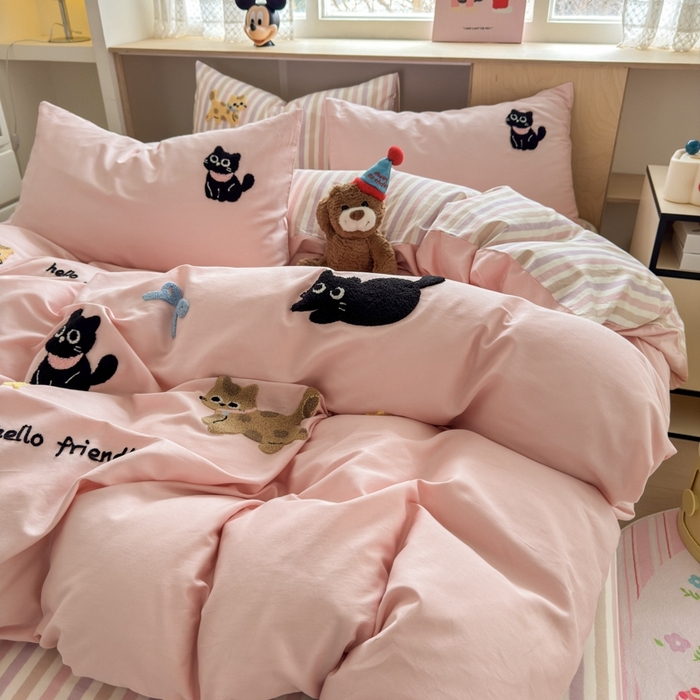 91家纺网 家纺一手货源 找家纺 如意朵2025新款全棉毛巾绣四件套 猫咪家族