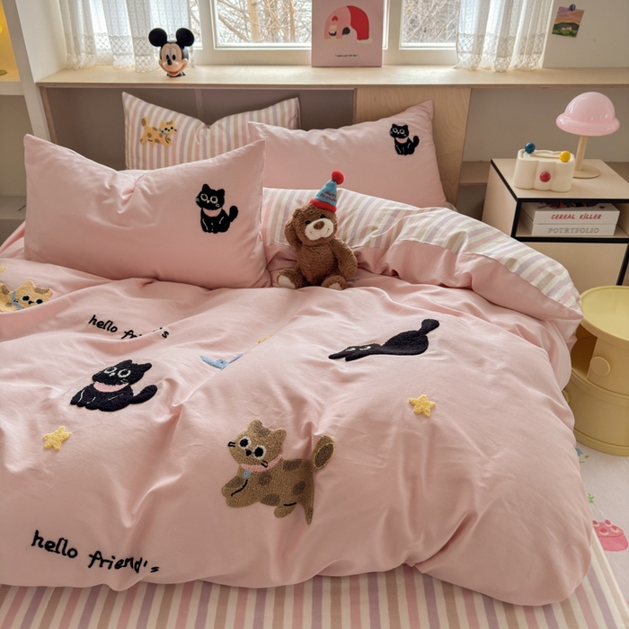 91家纺网 家纺一手货源 找家纺 如意朵2025新款全棉毛巾绣四件套 猫咪家族