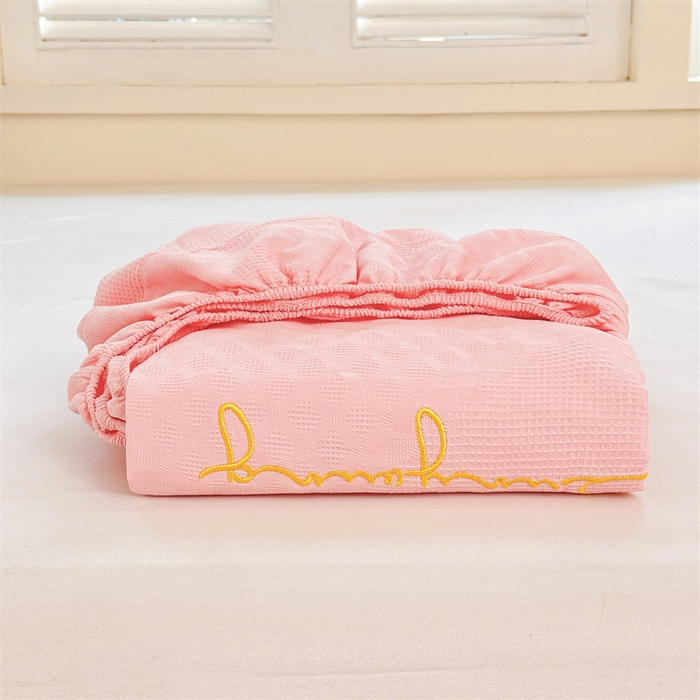 91家纺网 家纺一手货源 找家纺 曼町家居 2025新款全棉华夫格床笠 浅粉