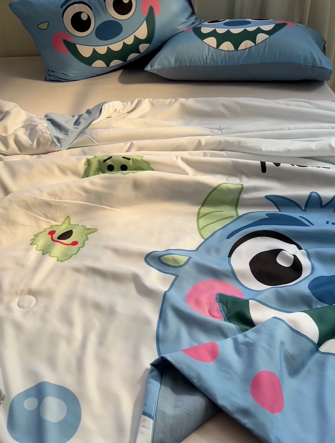91家纺网 家纺一手货源 找家纺 海岛哥哥 2025新款水洗棉大版卡通夏被 可爱小怪兽