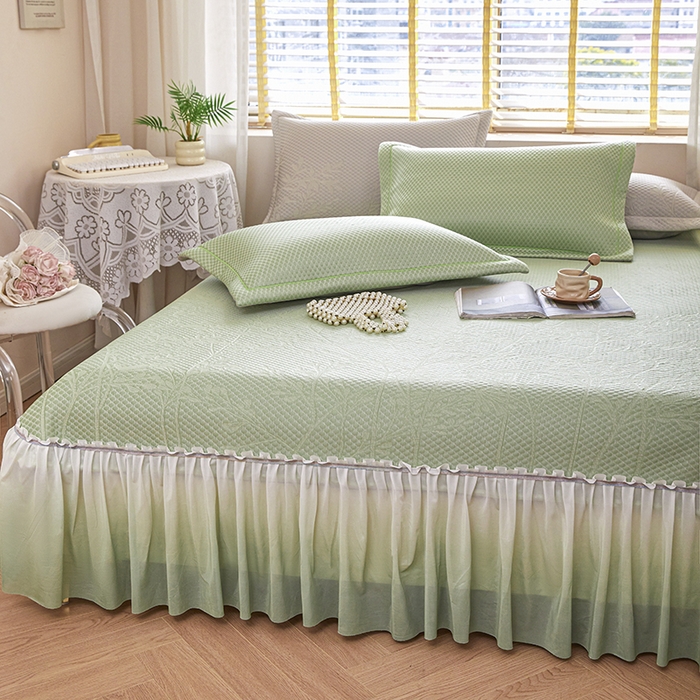 91家纺网 家纺一手货源 找家纺 桂雅居 2025春夏新款高分子凉席三件套床裙款 青草绿