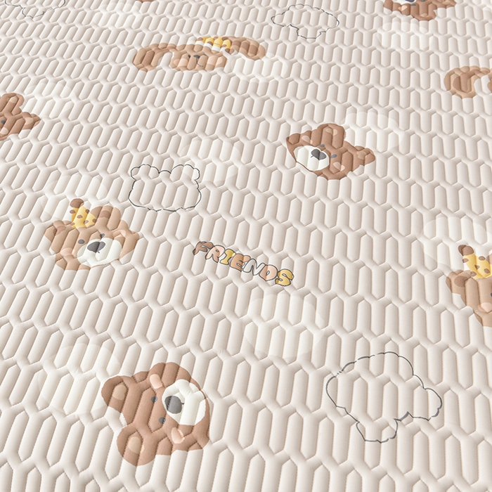 91家纺网 家纺一手货源 找家纺 畅畅家纺 2025新款夏季凉感丝印花足球花凉席夏被夏凉被空调被四件套 足球花-可爱小熊