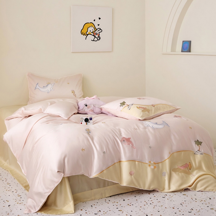 91家纺网 家纺一手货源 找家纺 爱缦 2025新款海边假日系列莱赛尔四件套风格二 粉