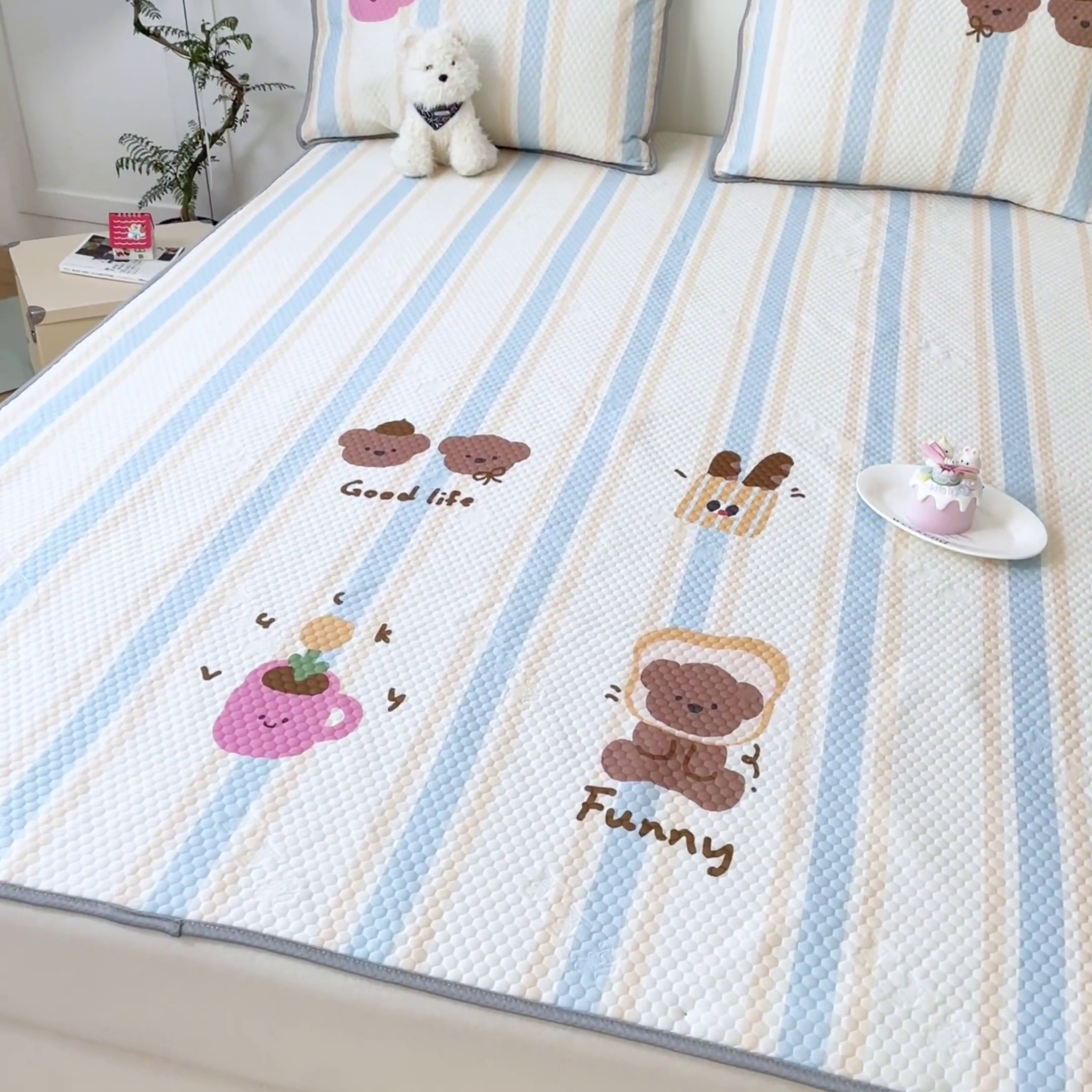 91家纺网 家纺一手货源 找家纺 川悦生活 2025新款大版冰豆豆凉豆豆凉席 爱生活的小熊