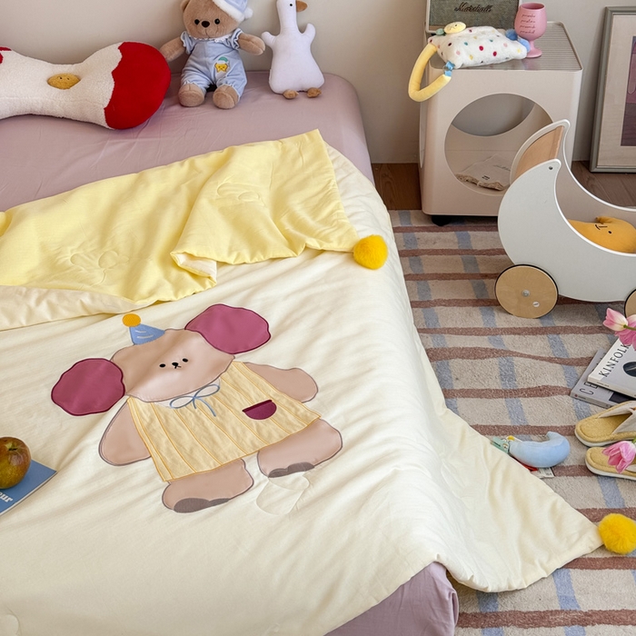 91家纺网 家纺一手货源 找家纺 喜多兔2025新款高精密人字棉贴布绣奶里奶气夏被夏凉被 黄色奶气小狗