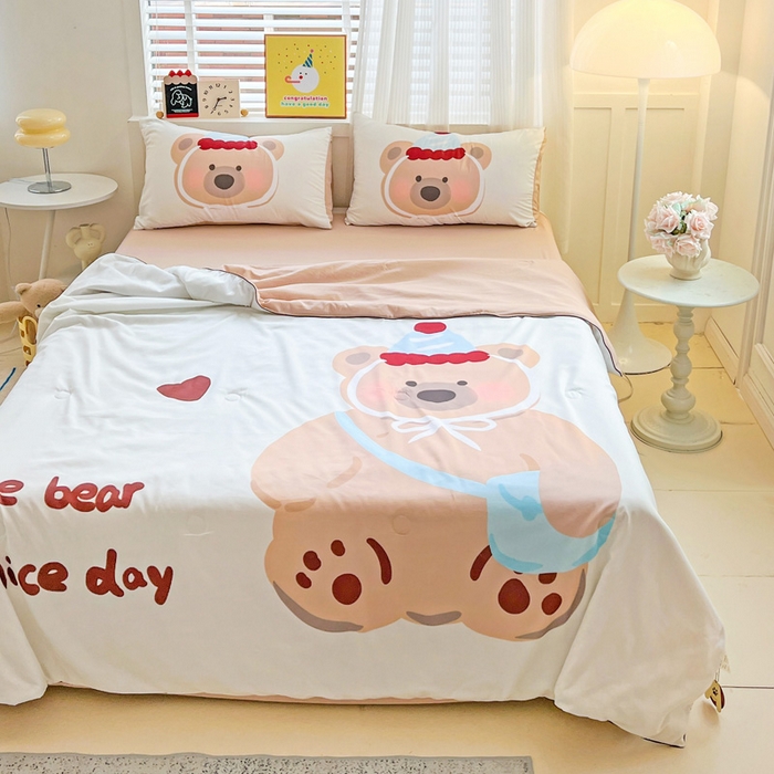 91家纺网 家纺一手货源 找家纺 海岛哥哥 2025新款水洗棉大版卡通夏被 生日熊