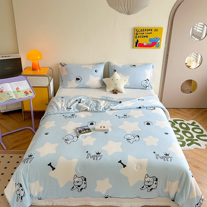 91家纺网 家纺一手货源 找家纺 麦伦家居 2025新款云柔针织棉大豆夏凉被 萌犬蓝