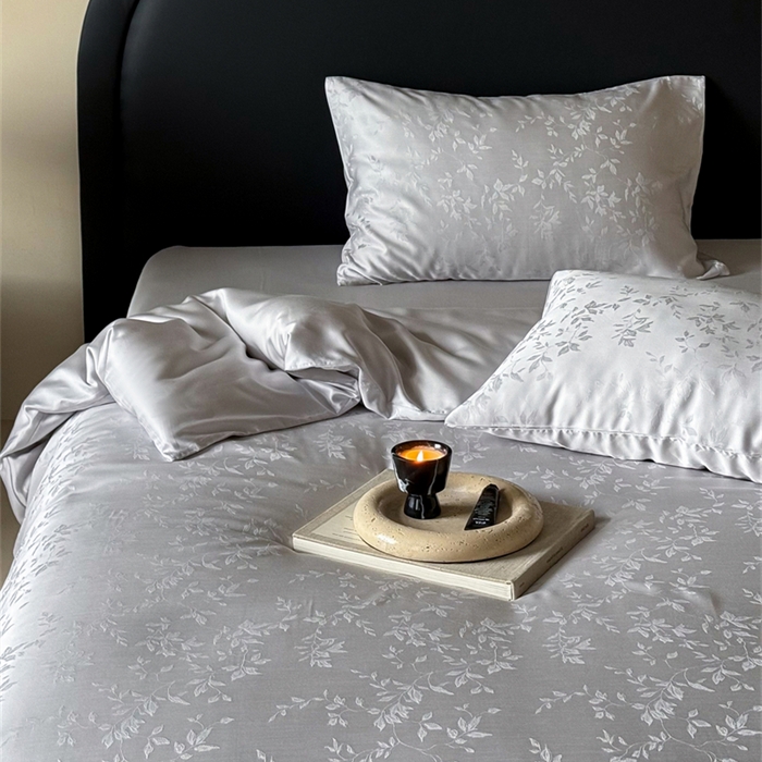 91家纺网 家纺一手货源 找家纺 FORTWO2025新款60支兰精天丝浮雕提花四件套		 慕光