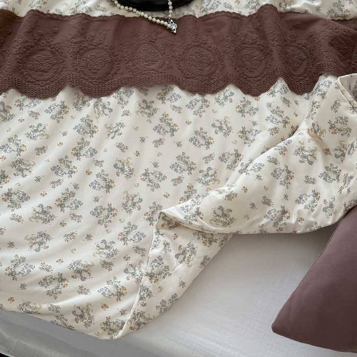 91家纺网 家纺一手货源 找家纺 （总）觅糖  2025新款春夏款法式蕾丝针织大豆夏被