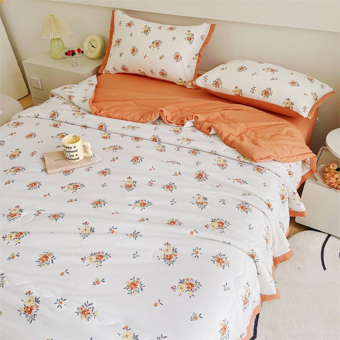 91家纺网 家纺一手货源 找家纺 南北家居 2025新款亲肤泡泡棉提花夏被 夕颜花簇