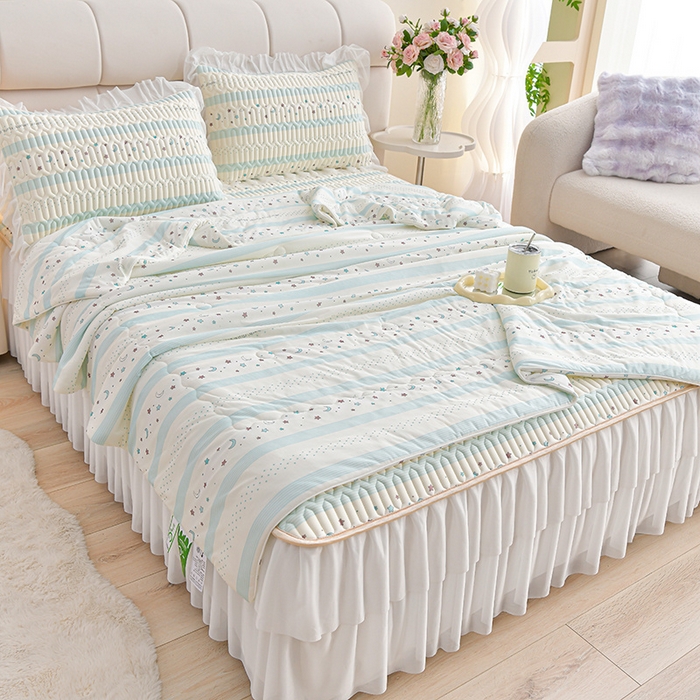 91家纺网 家纺一手货源 找家纺 畅畅家纺 2025新款夏季凉感丝印花足球花凉席夏被夏凉被空调被四件套 足球花-星光灿烂