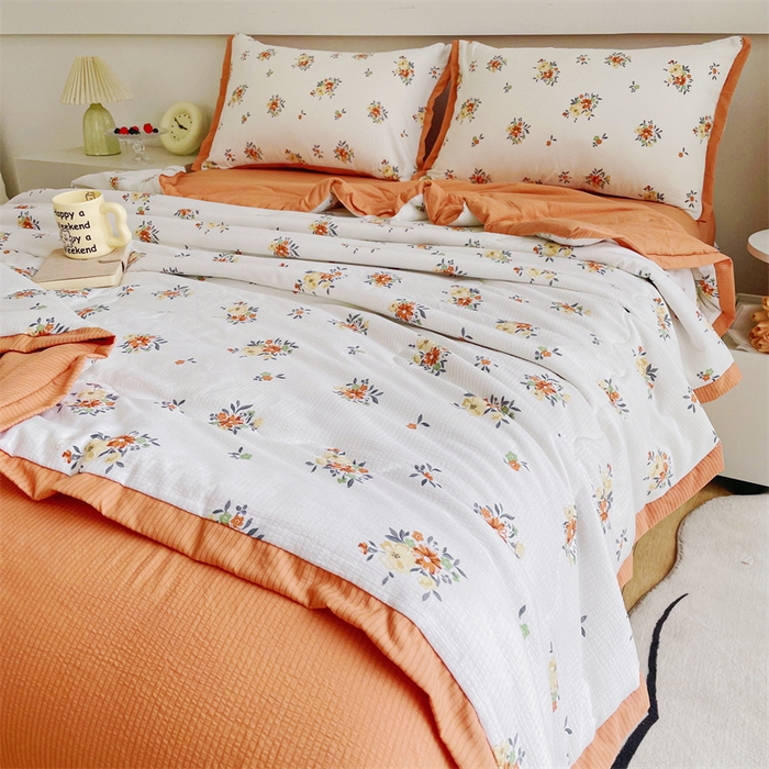 91家纺网 家纺一手货源 找家纺 南北家居 2025新款亲肤泡泡棉提花夏被 夕颜花簇