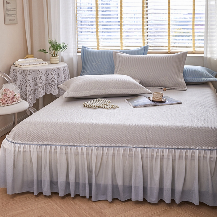 91家纺网 家纺一手货源 找家纺 桂雅居 2025春夏新款高分子凉席三件套床裙款 优雅灰