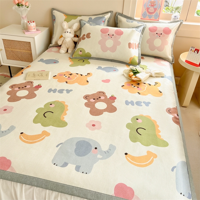 91家纺网 家纺一手货源 找家纺 典曼家纺 2025春夏新款250D冰丝宽边圆网冰丝凉席席子 动物乐园