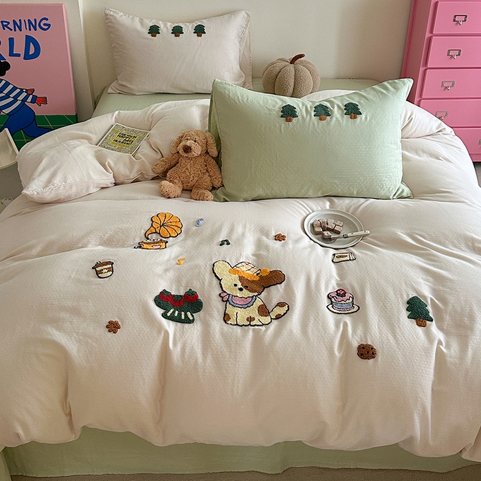 91家纺网 家纺一手货源 找家纺 TT.one 塔塔家居 2025新款全棉双层纱毛巾绣萌宠系列四件套 派对小狗