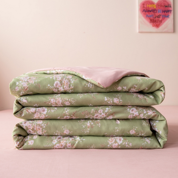 91家纺网 家纺一手货源 找家纺 南北家居 2025新款针织棉双层纱夏被四件套 雏菊低语